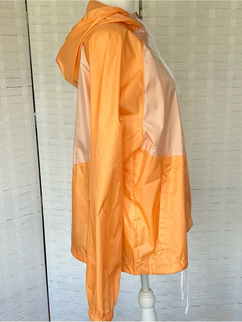 Columbia Flash Forward Orange Peach Lightweight Windbreaker